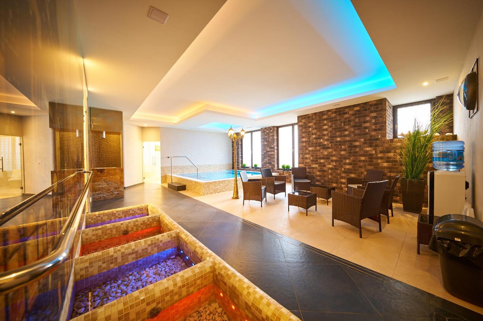 Wellness Hotel Queens Marianske Lazne Exterior photo