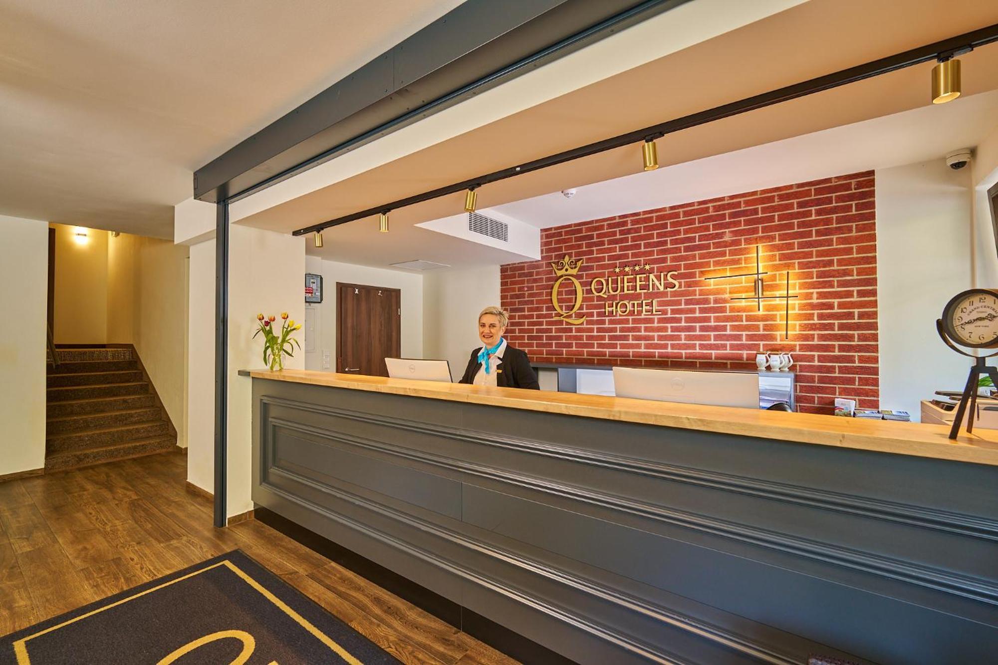 Wellness Hotel Queens Marianske Lazne Exterior photo